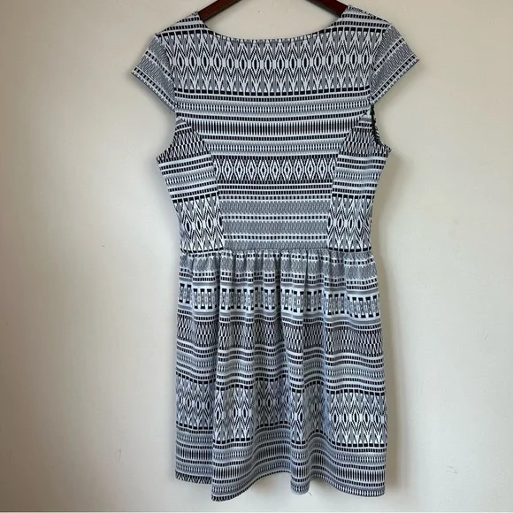 REWIND Aztec Mini Dress - Picture 2 of 5